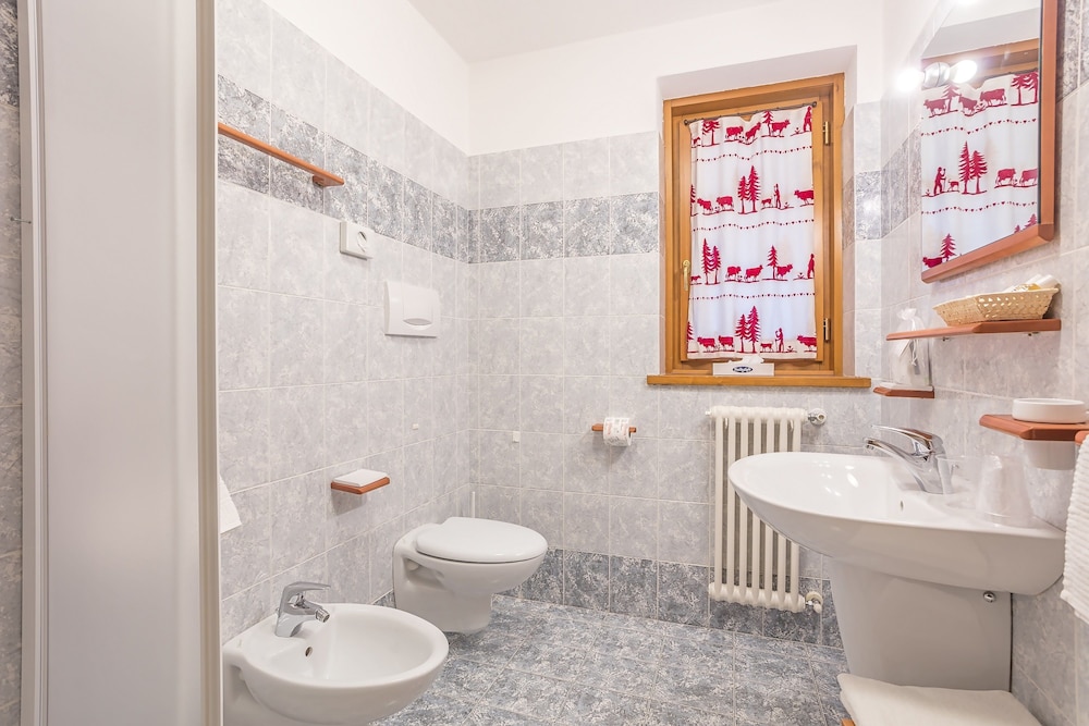 غرفة بريميوم بسرير مزدوج، Hotel Lo Scoiattolo 4/4