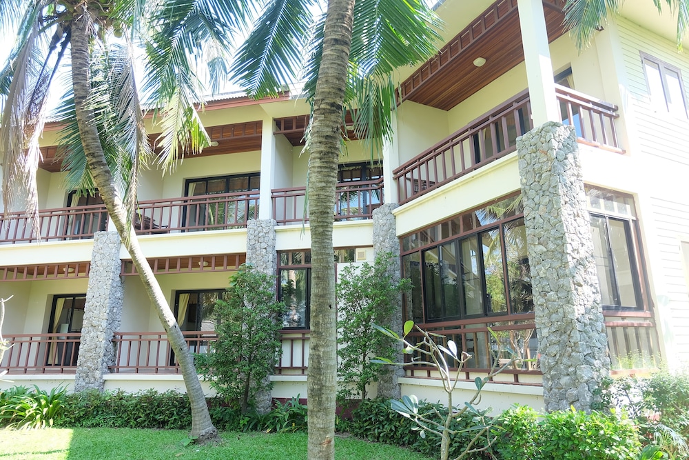Baan Tai Had Resort and Water Sports 4/50