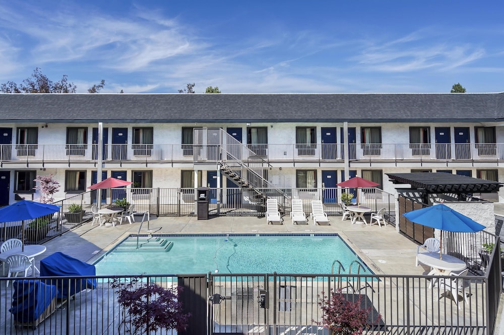 Motel6 Fremont, CA – North in FREMONT - CA