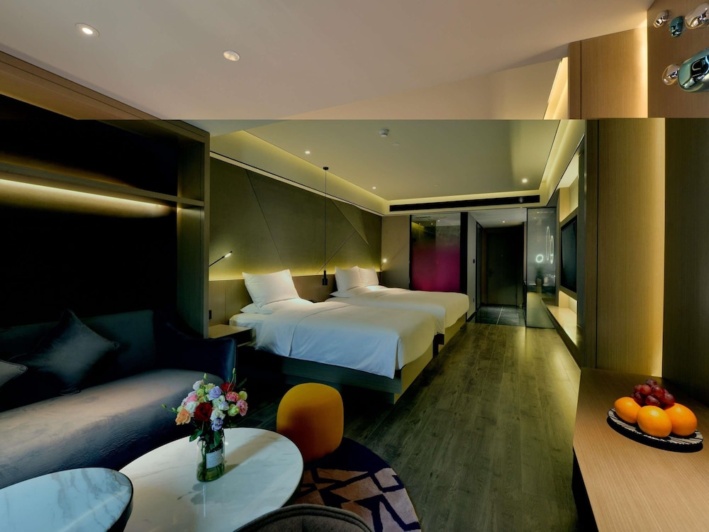 Mercure Yinchuan Xinhua 14/45