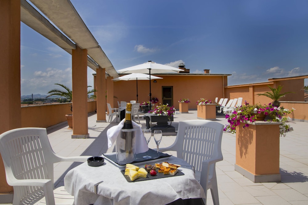 HOTEL SOLARIUM 46/51