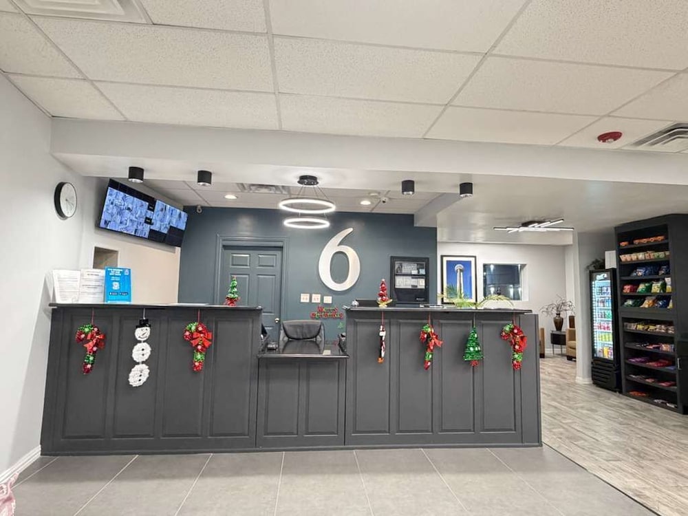 Lobby at Motel6 Sherman, TX, SHERMAN - TX