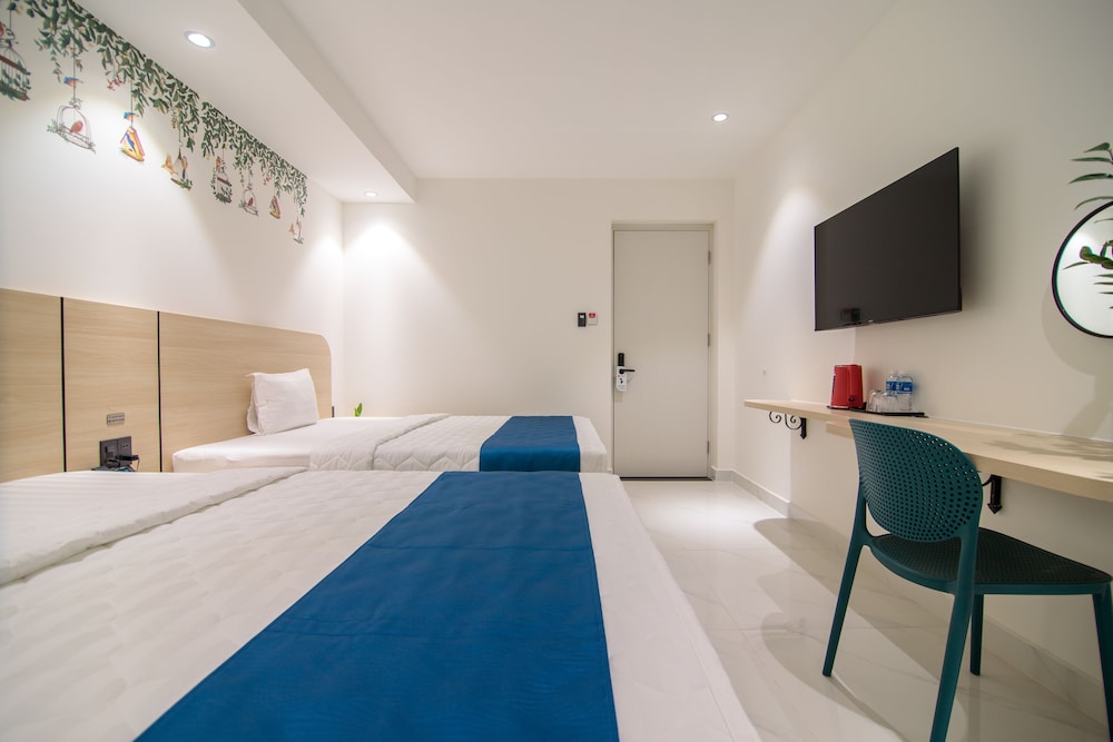 Bin Bin Hotel 11 - Near Island Diamond 32/50
