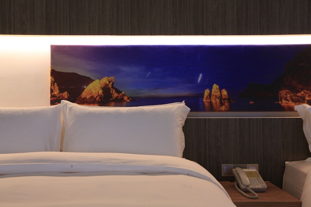 Cuncyue Hot Spring Resort 8/60