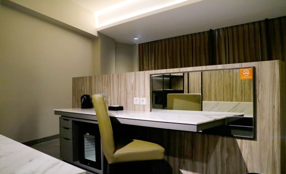 The Luxton Bandung 55/67