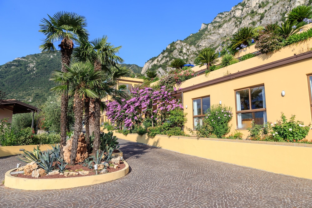 Hotel San Pietro 43/50