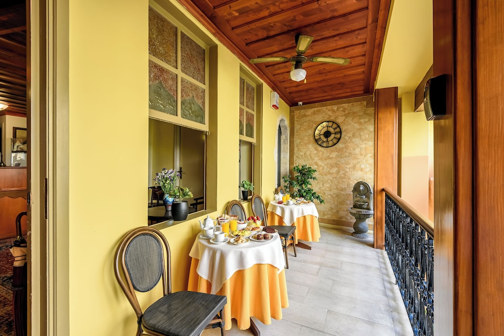 Belmondo Hotel & Suites 27/39