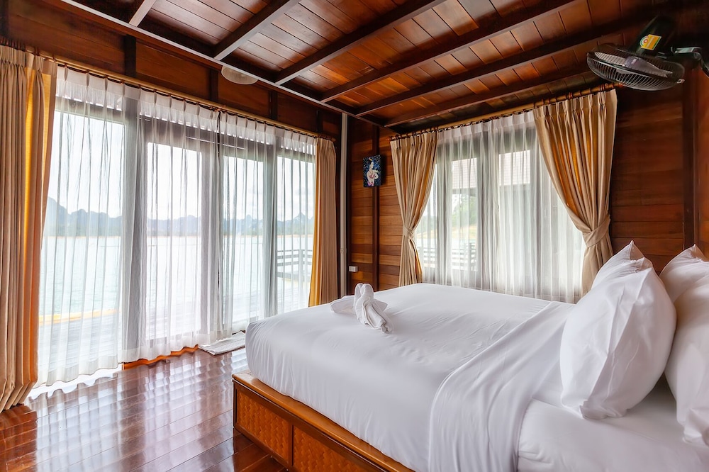 500 Rai Khao Sok Floating Resort 15/68
