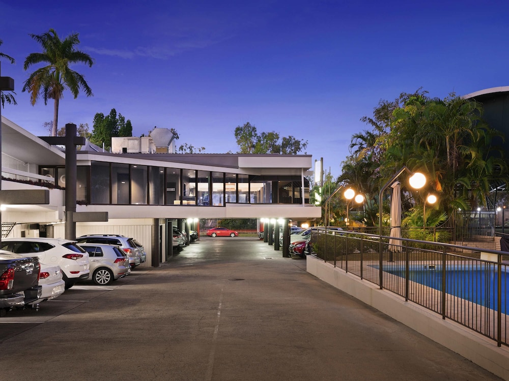 Mercure Rockhampton 49/55
