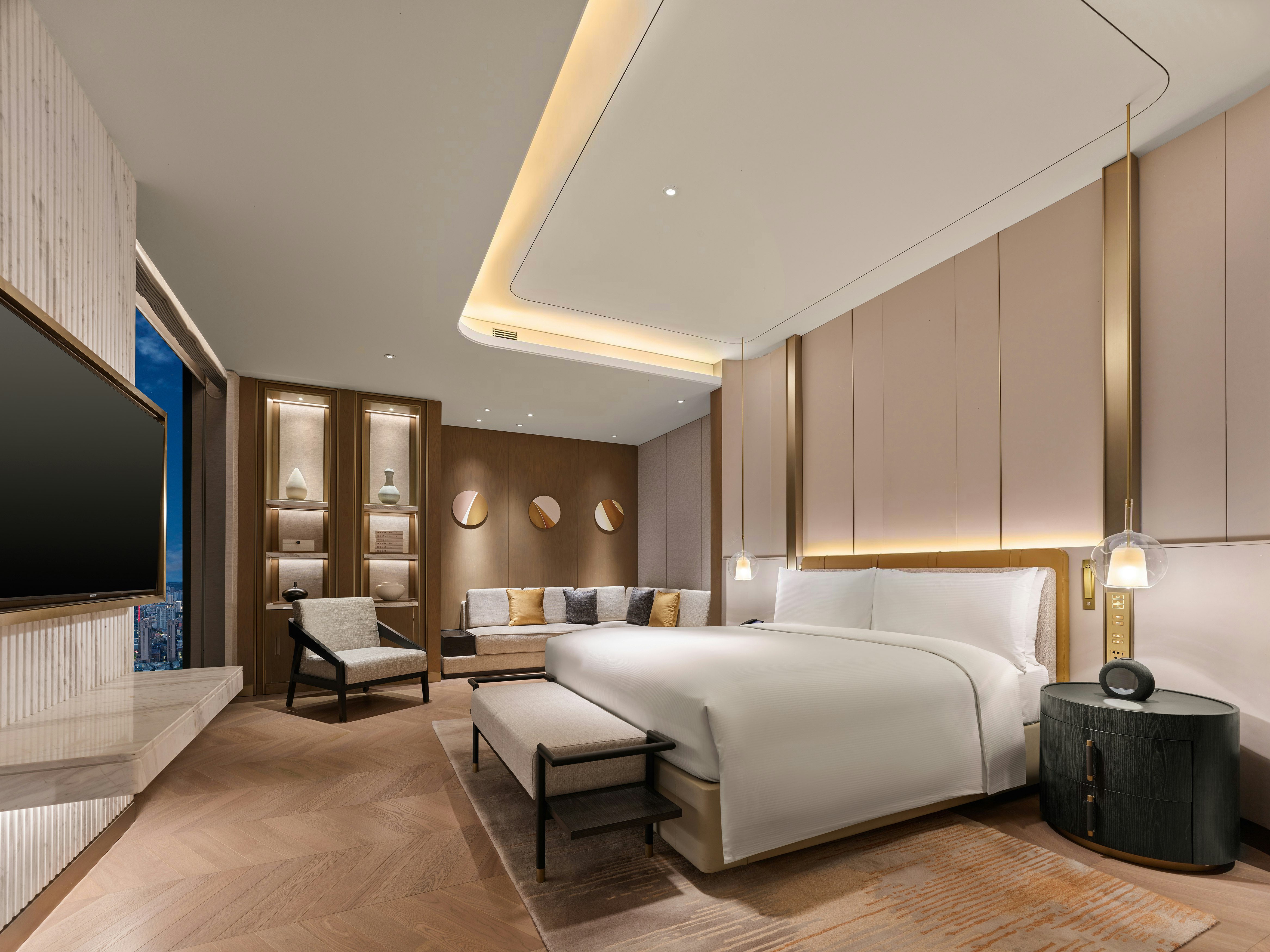Skyline, Suite, King Bed