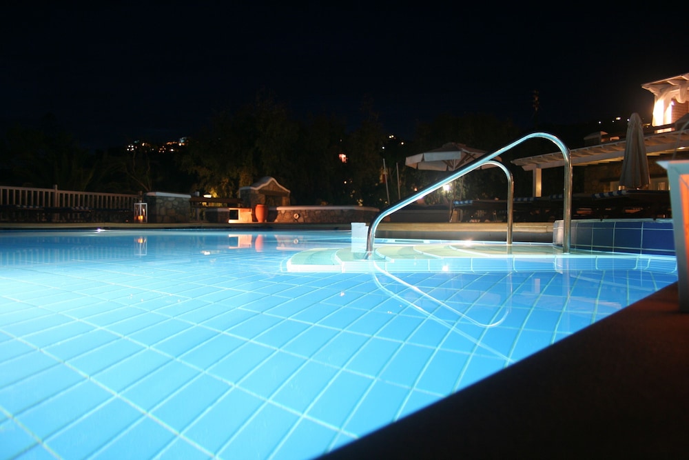 San Marco Hotel And Villas 74/98