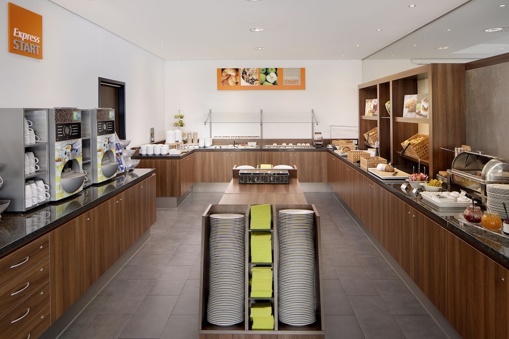 restaurant-cafeteria