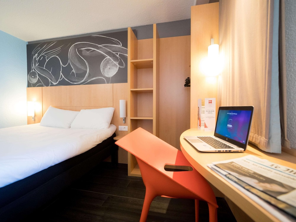 Ibis Grenoble Centre 25/67