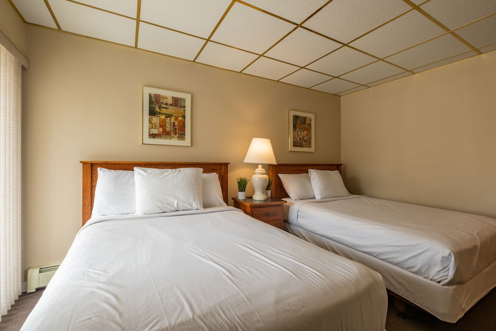 Tahiti Inn 4/22
