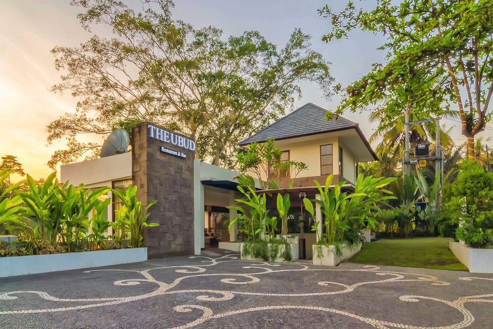 Labak River Hotel 4/71
