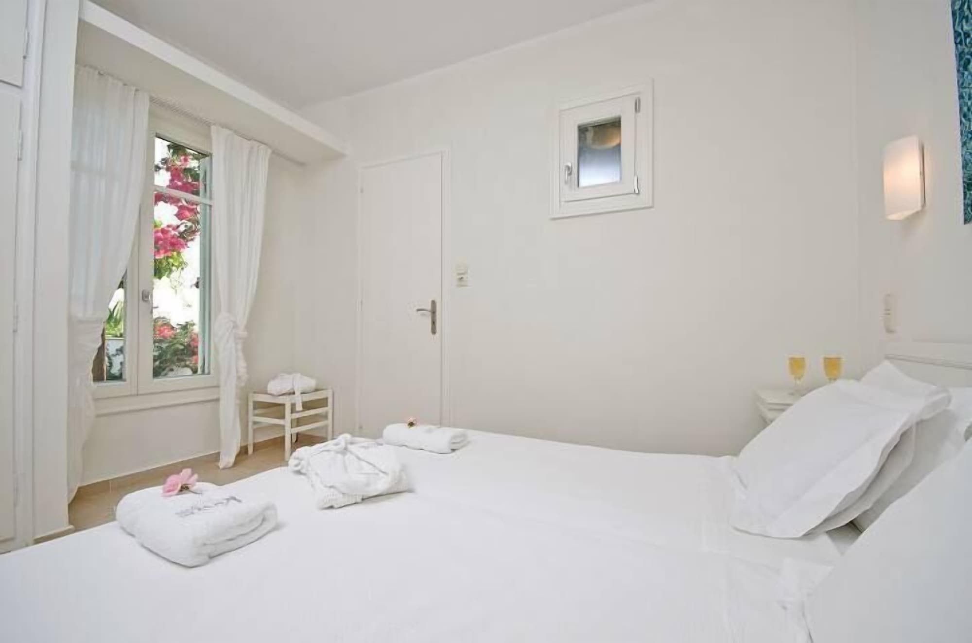 2 BEDROOMS, VILLA