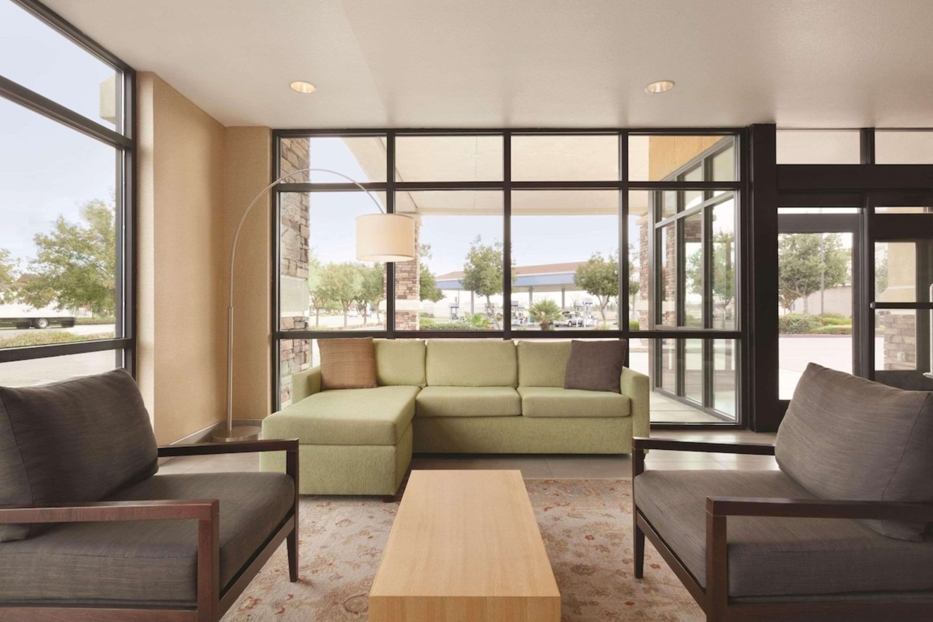 Country Inn & Suites By Radisson, Dixon, CA - UC Davis Area 20/24