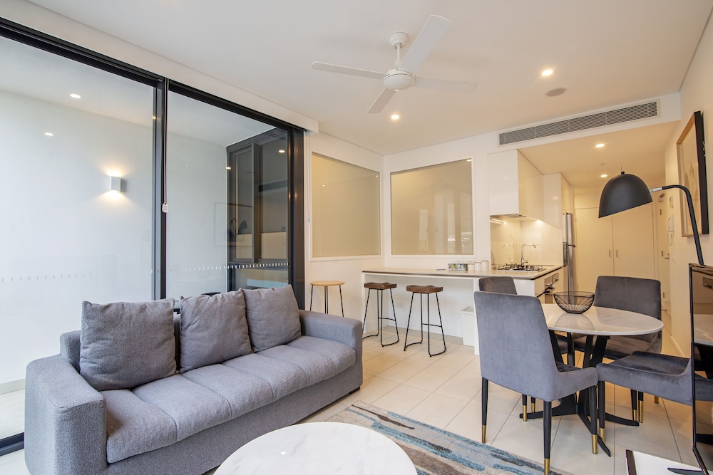 Hope Street Apartments by CLLIX 30/50