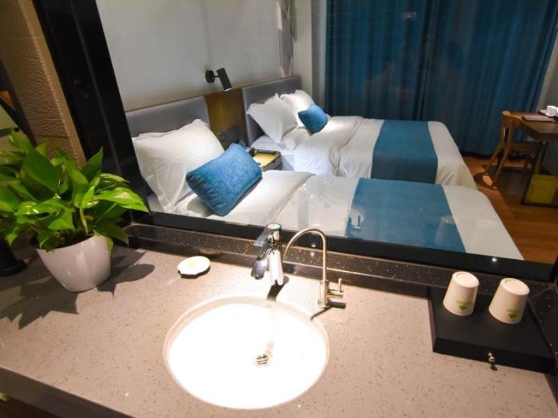 GreenTree Rizhao Lanshan Coach Station Hotel 21/21
