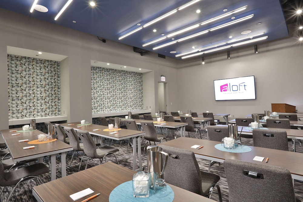 Aloft Chicago Mag Mile 46/47