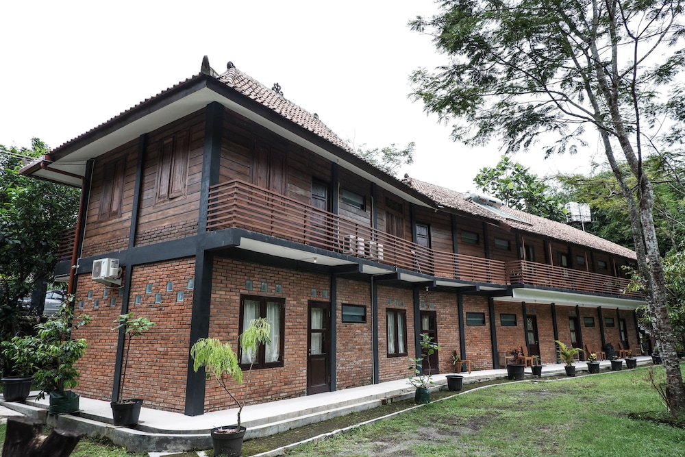 OYO 550 Kebon Krapyak Cottage Syariah 3/42