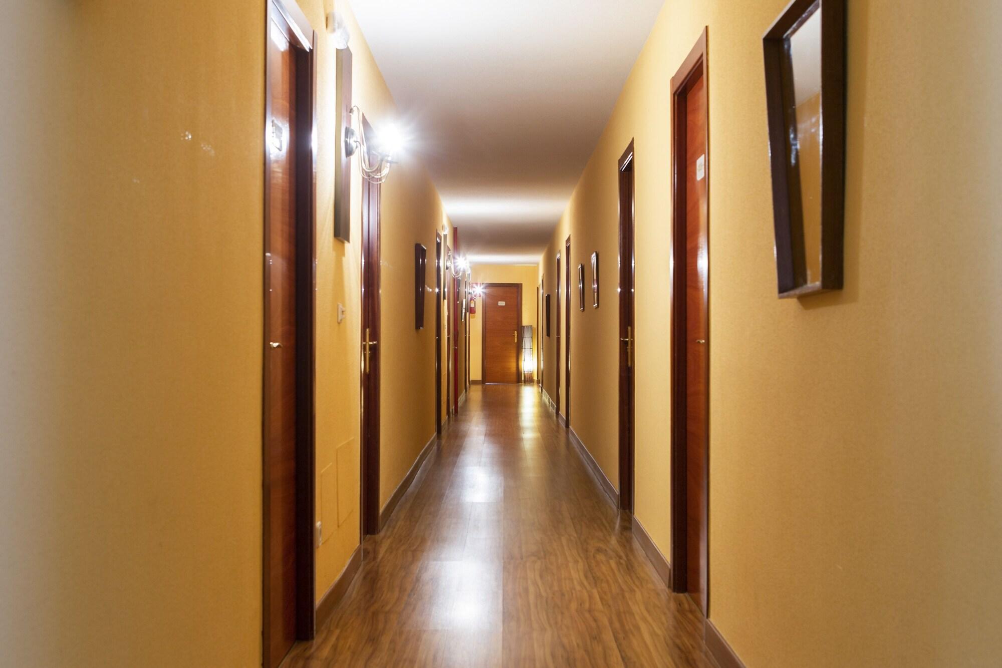 Oyo Hotel Mavi 35/47