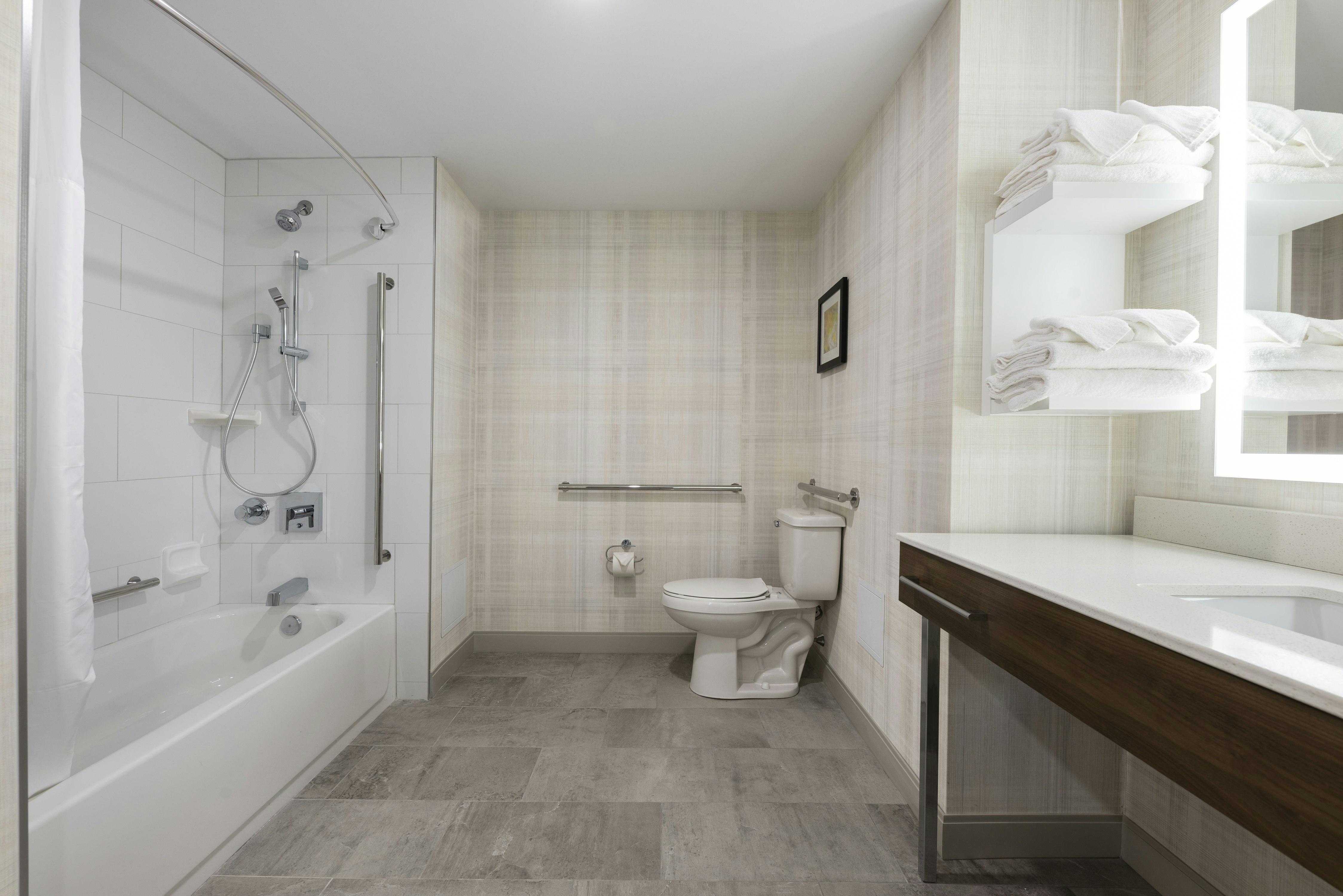 غرفة بسريرين كوين، Hampton Inn and Suites Charlottetown 2/2