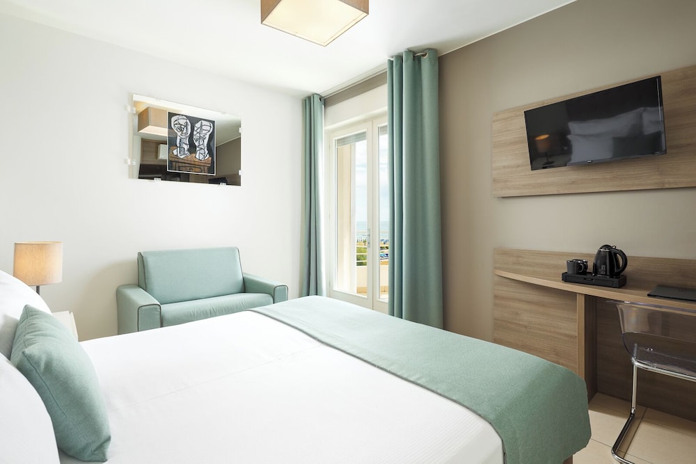CLASSIC, DOUBLE OR TWIN BED