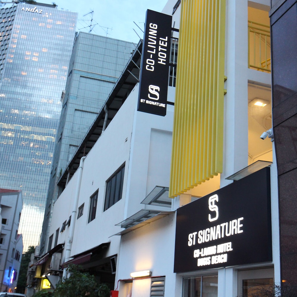 ST Signature Bugis Beach 10/76