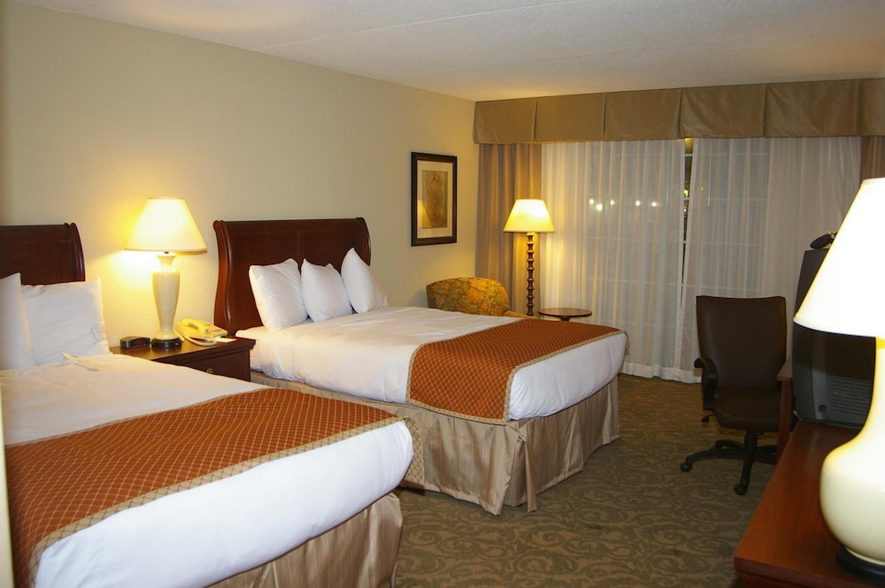 Sturbridge Host Hotel 13/71