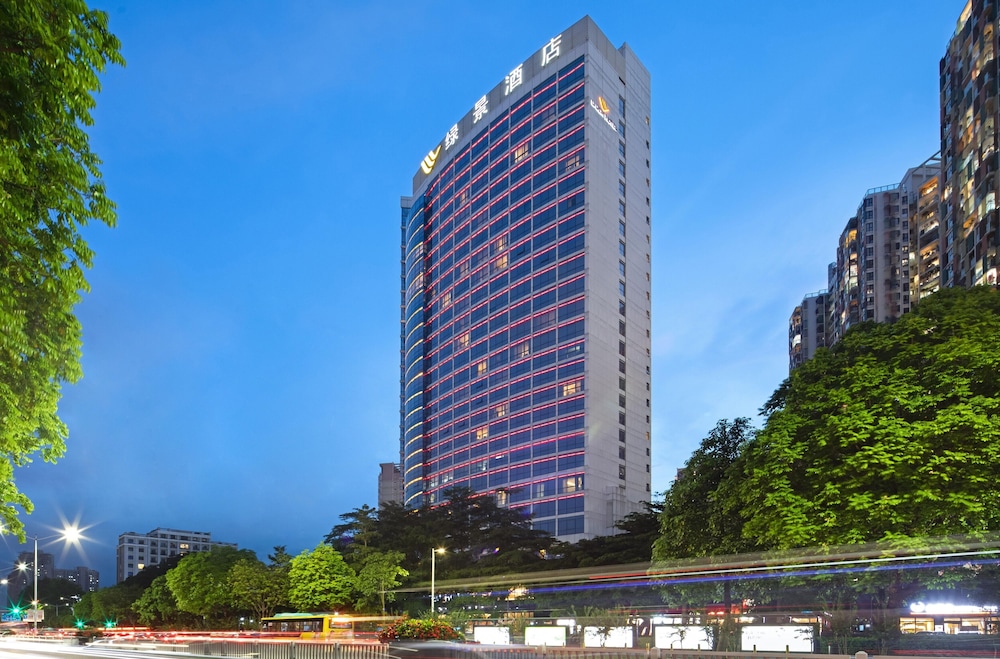 L Gem Hotel 4/50