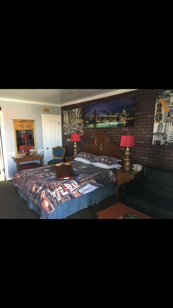 Travel Inn And Suites 12/21