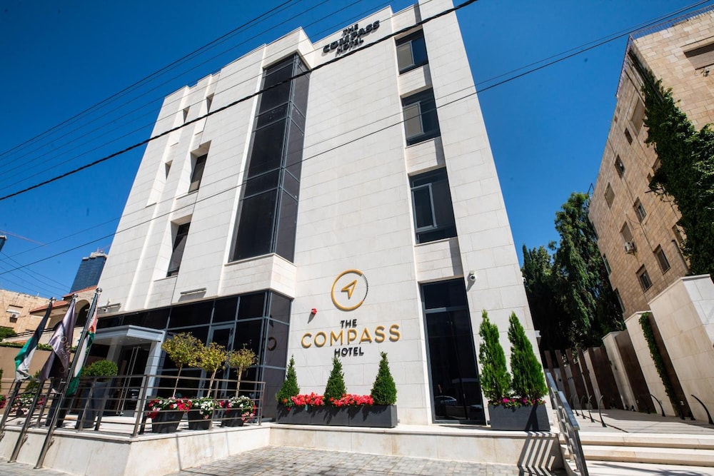 Compass Amman 3/46