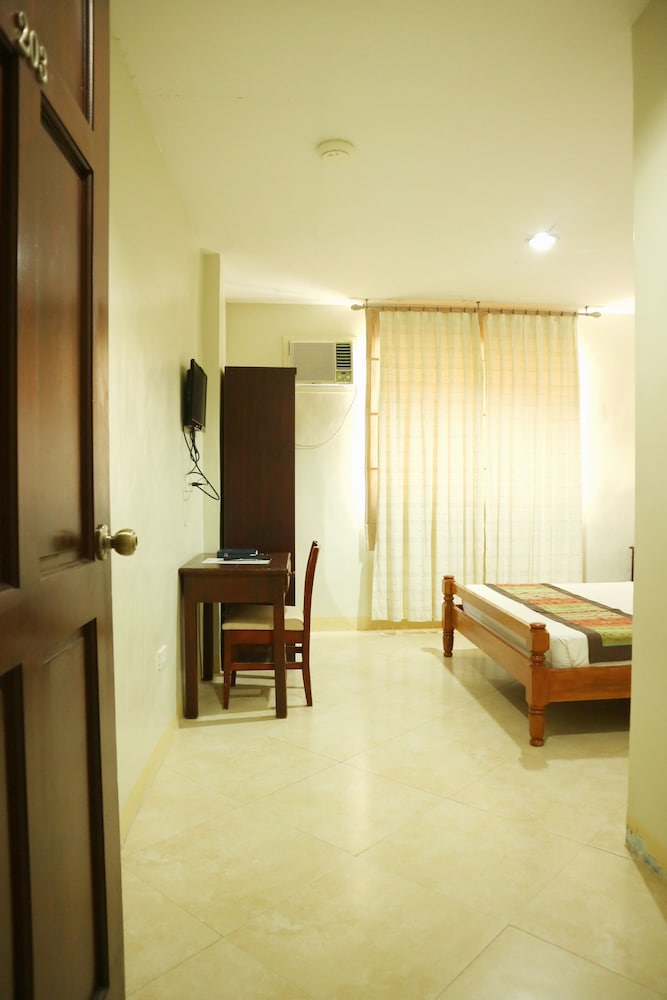 Metro Vigan Inn 57/70