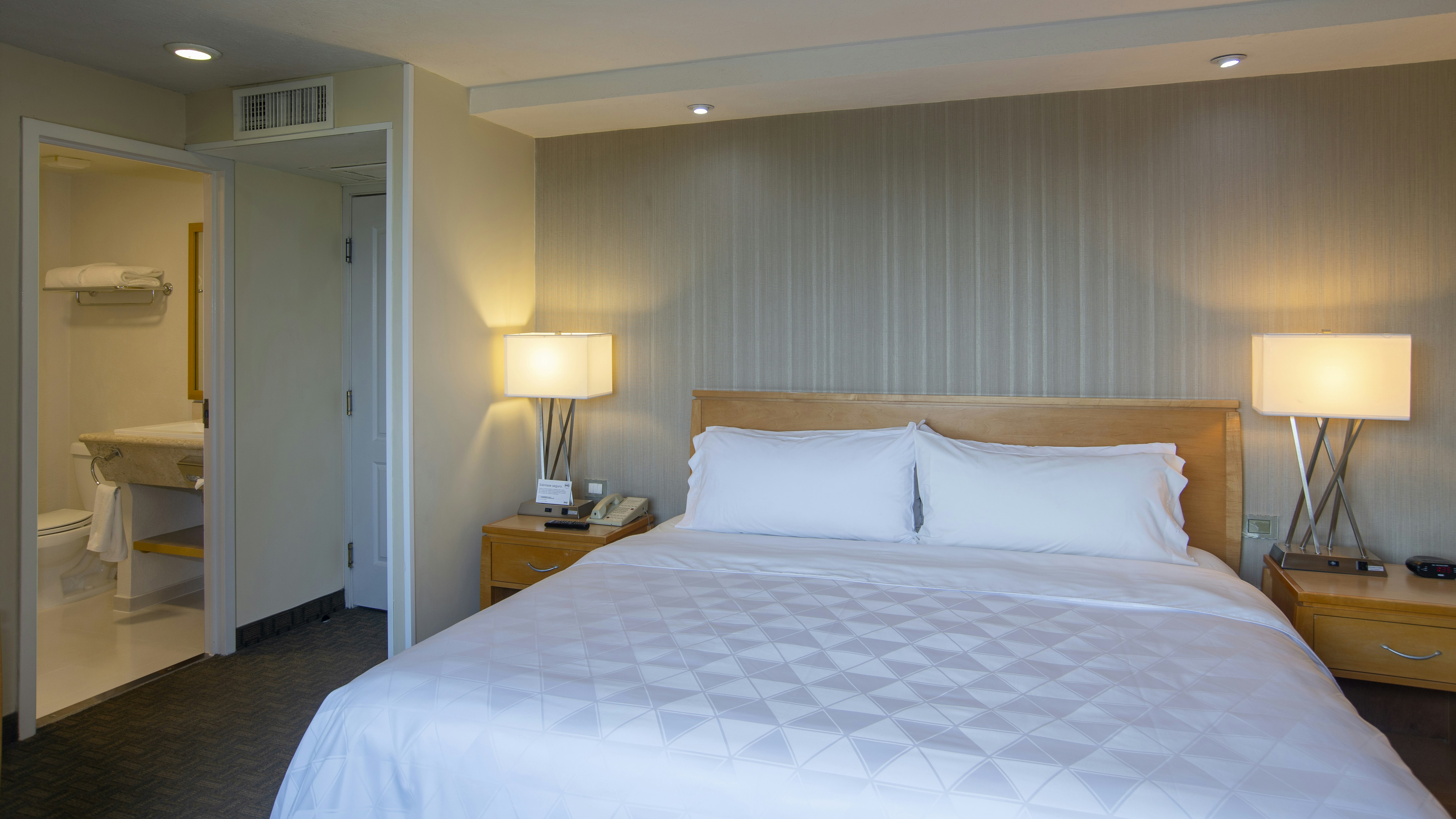 Holiday Inn Cuernavaca 11/50