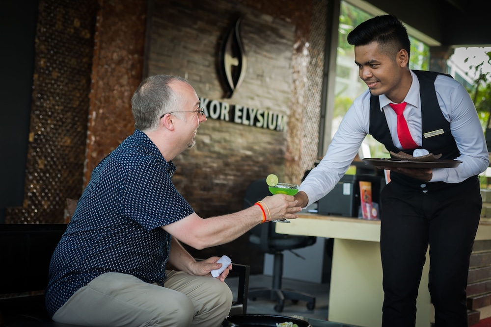 ANGKOR ELYSIUM SUITE 8/50