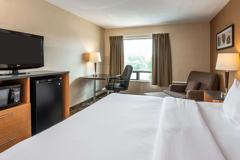 Comfort Inn Corner Brook 10/27
