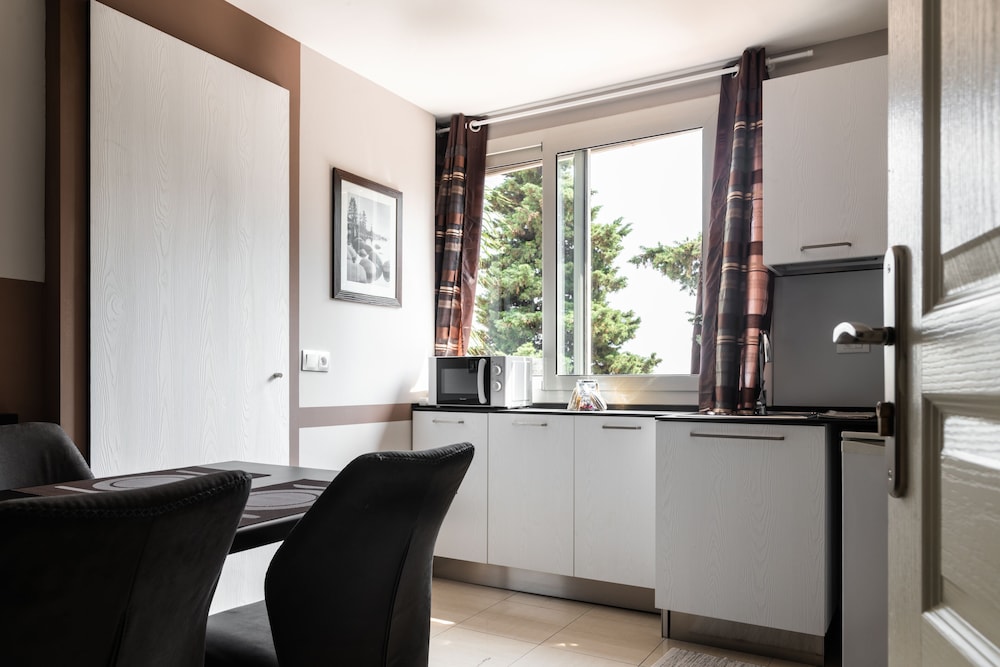 Villa Azur 33/50