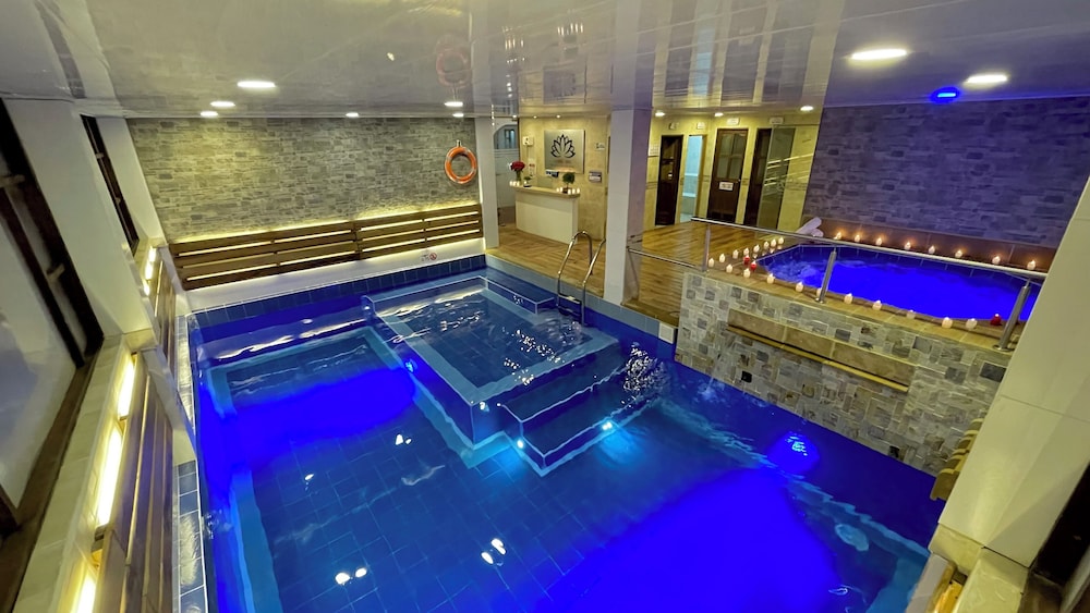 Hotel VDL Colonial by PRIMA Collection 32/50