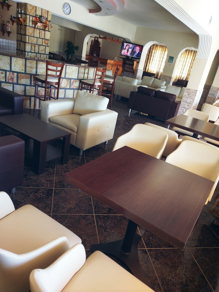 Hotel Eleni 24/40