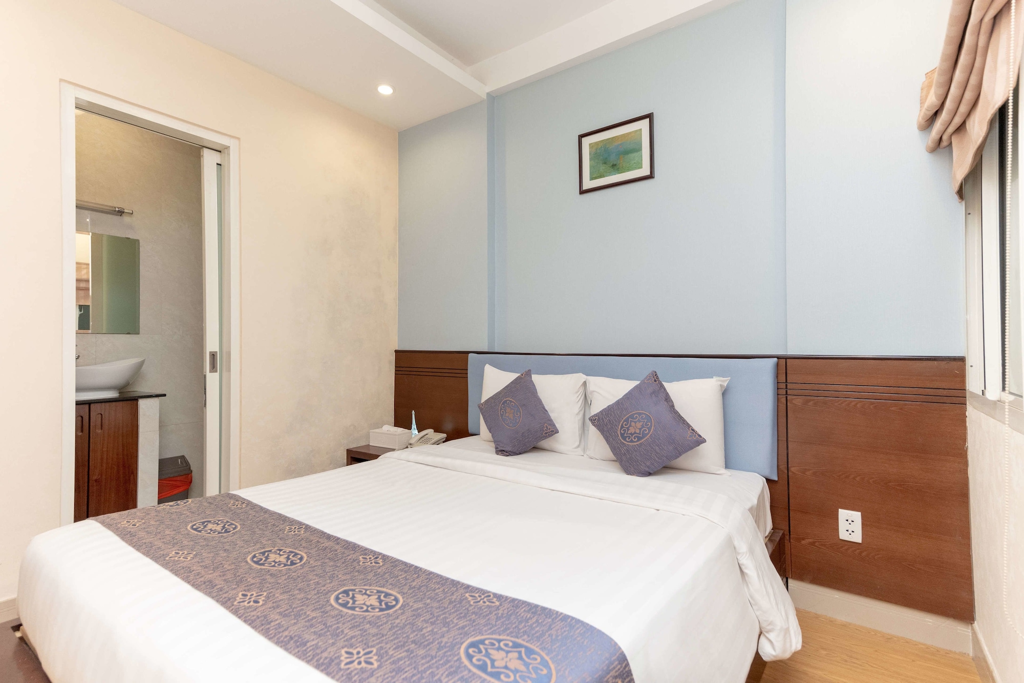 STANDARD, DOUBLE BED