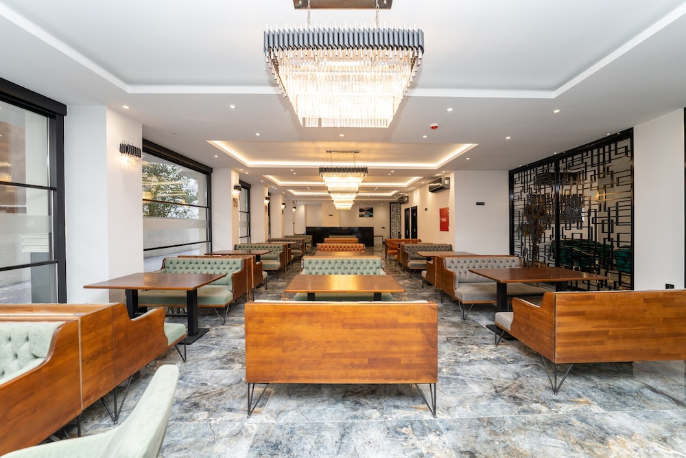 Business Life Hotel Bakirkoy 29/40