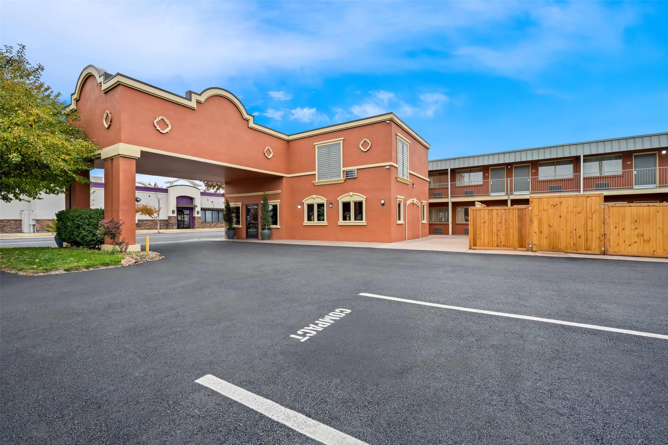 Quality Inn Madras, OR 11/15