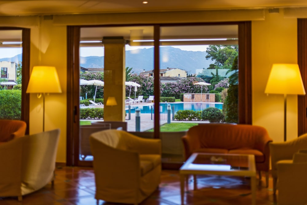 Hotel Santa Gilla 47/66