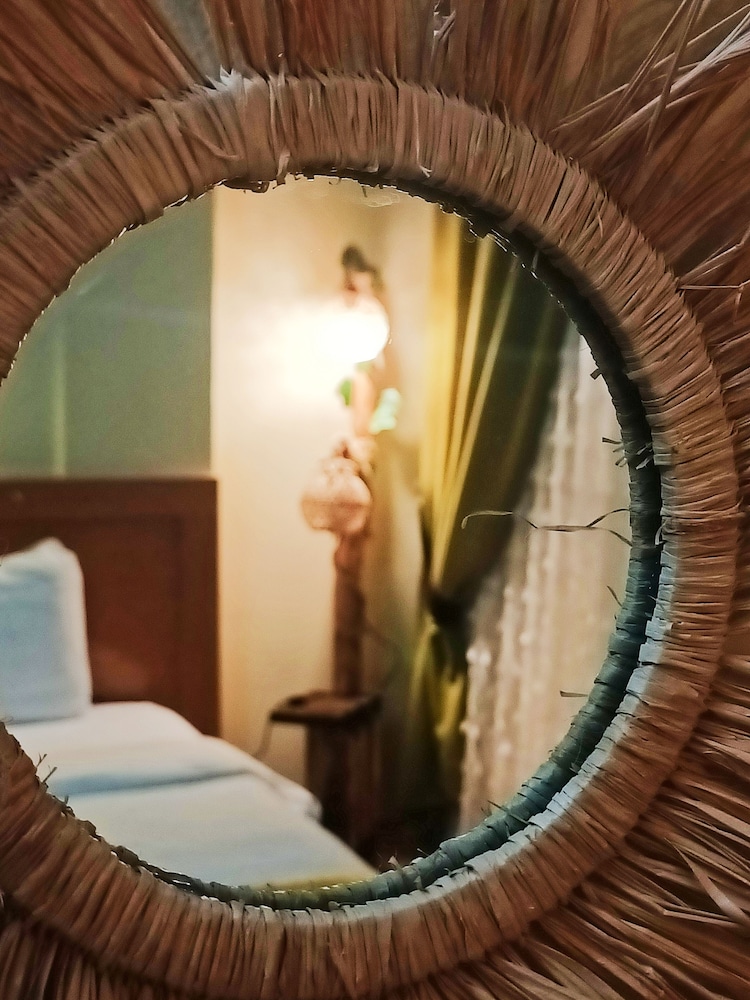 Ceylan Hotel 35/50