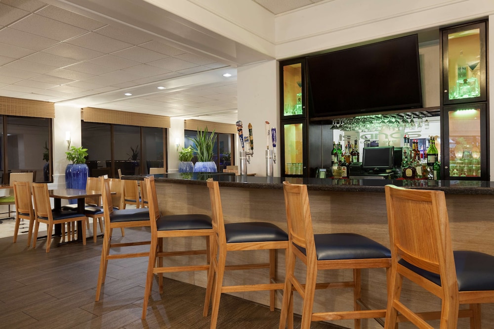 DoubleTree by Hilton Corpus Christi Beachfront 29/41