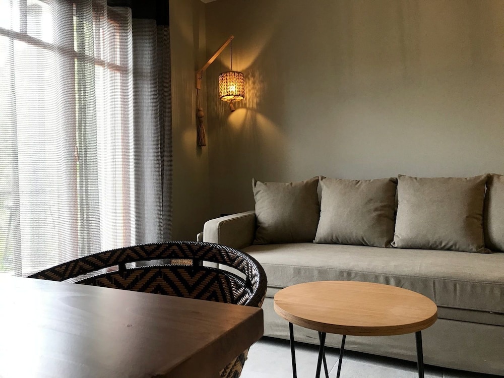 Oasis Apartments 27/50