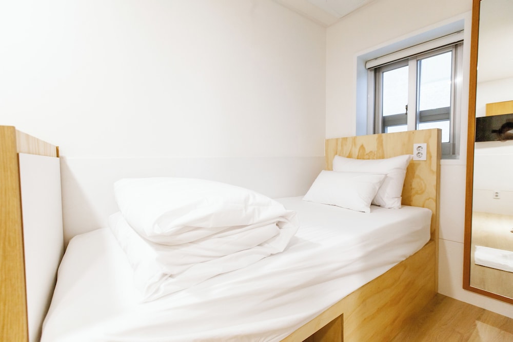 Step Inn Myeongdong 2 13/53