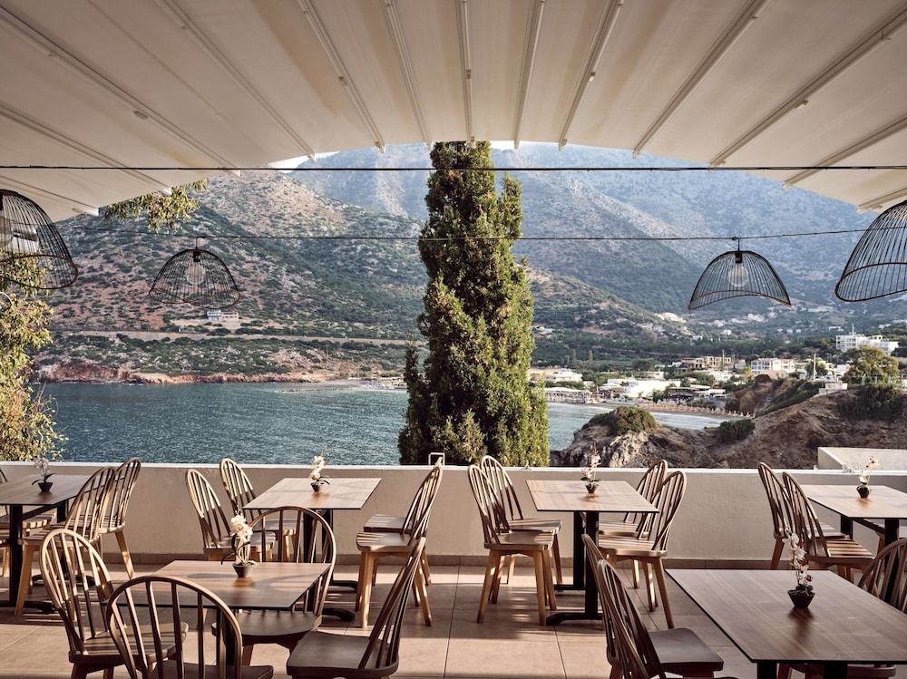 Troulis Apart Hotel 54/74