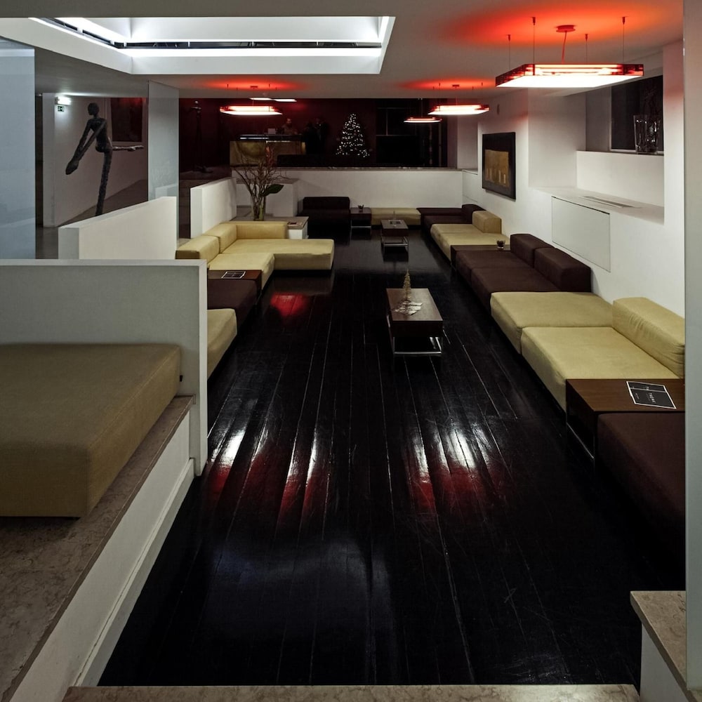Jeronimos 8 Hotel 53/67